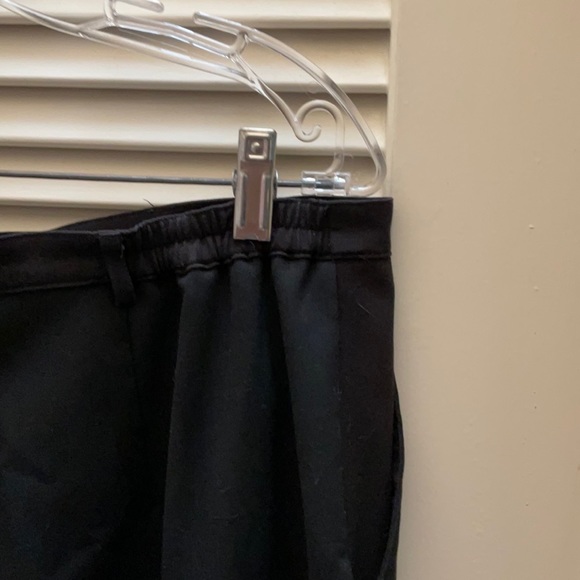 $14 bundle of 3 trousers, 2 size 18 & 1 size 16 - Picture 5 of 9